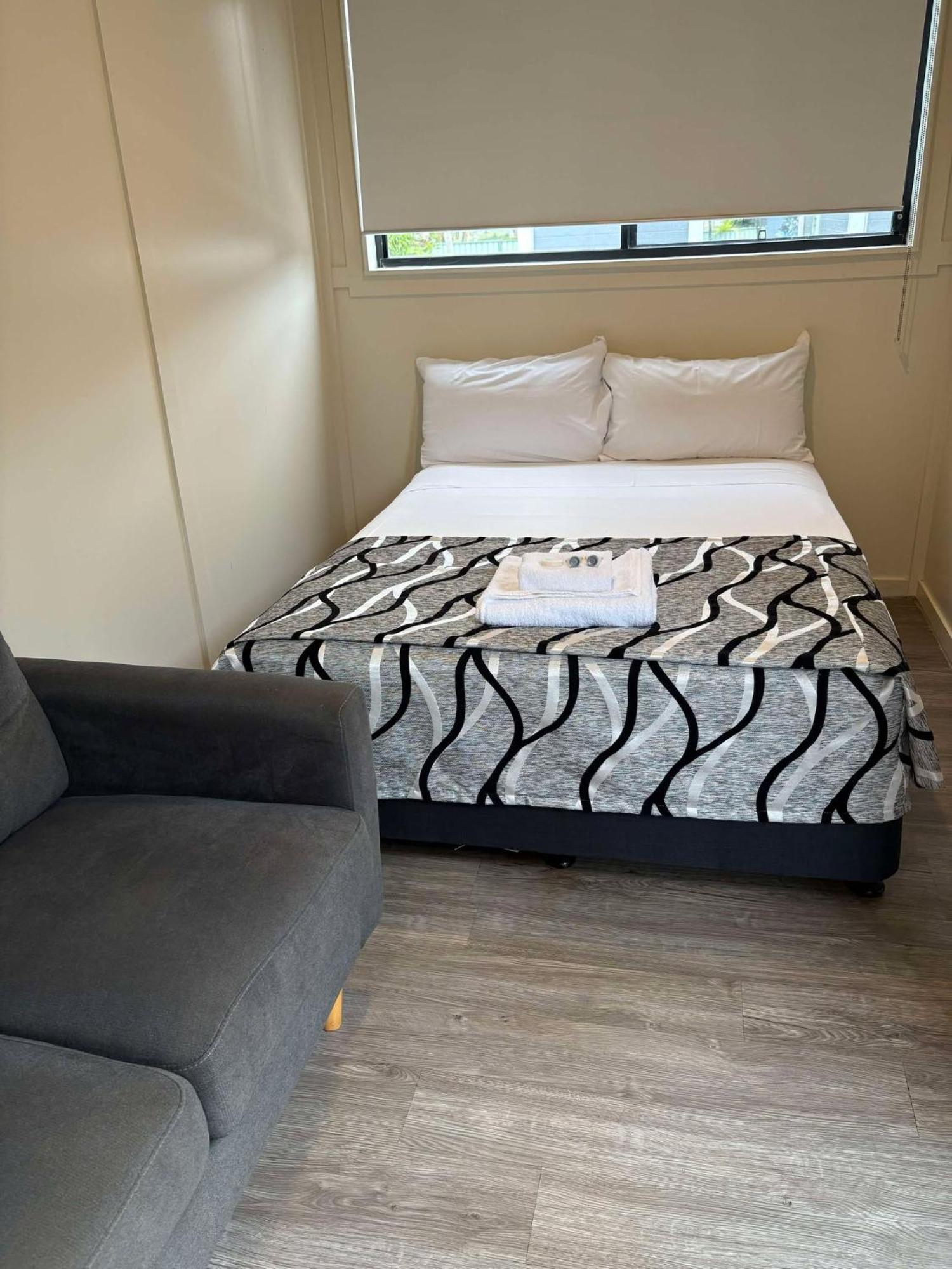Ingham Tourist Park Hotell Eksteriør bilde